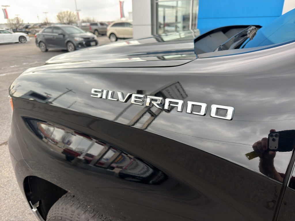 2023 Chevrolet Silverado 1500 LT (2FL)