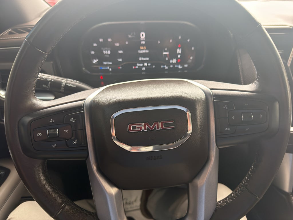 2022 GMC Yukon SLT