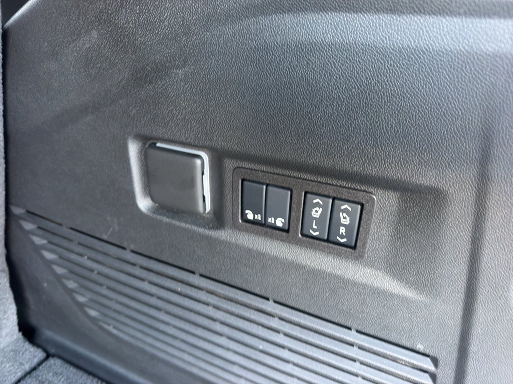 2025 GMC Yukon AT4 Ultimate