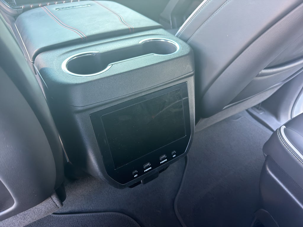 2025 GMC Yukon AT4 Ultimate