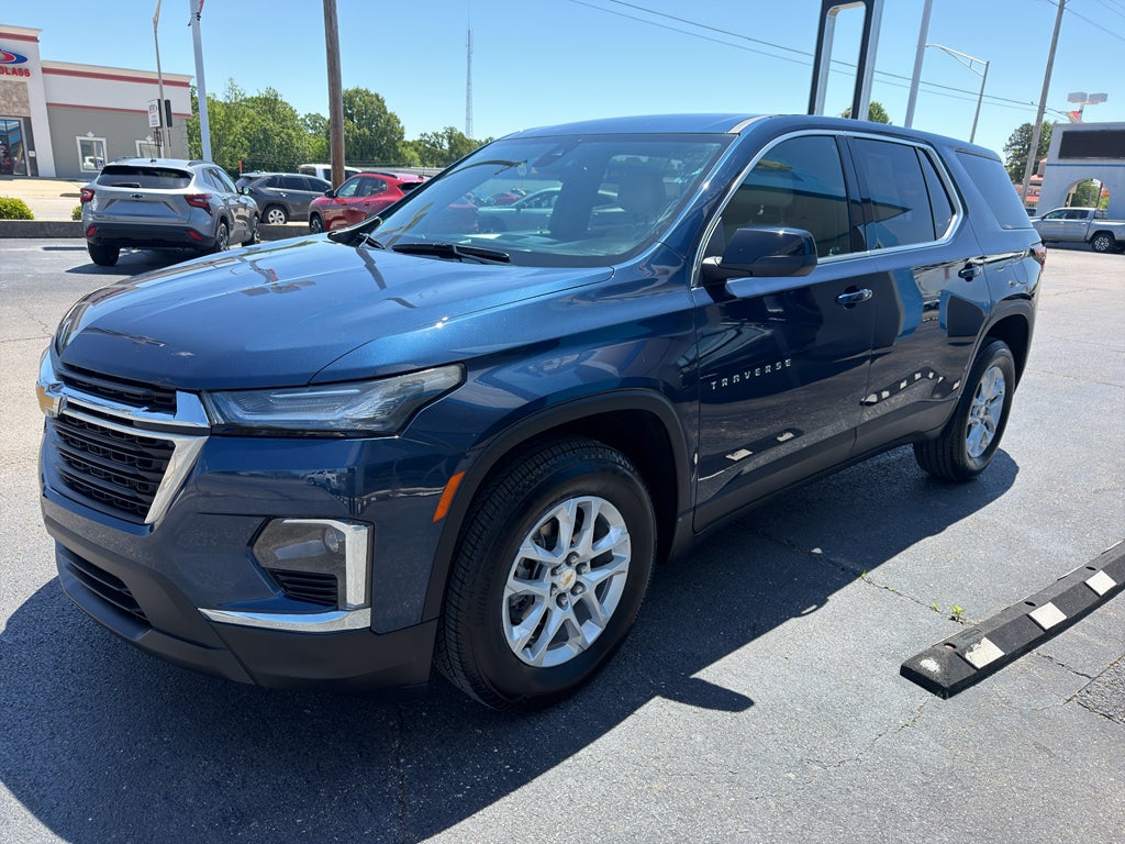2023 Chevrolet Traverse LS