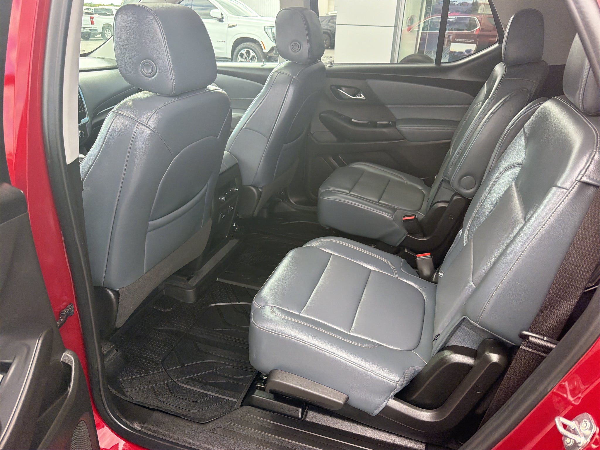 2021 Chevrolet Traverse LT Leather