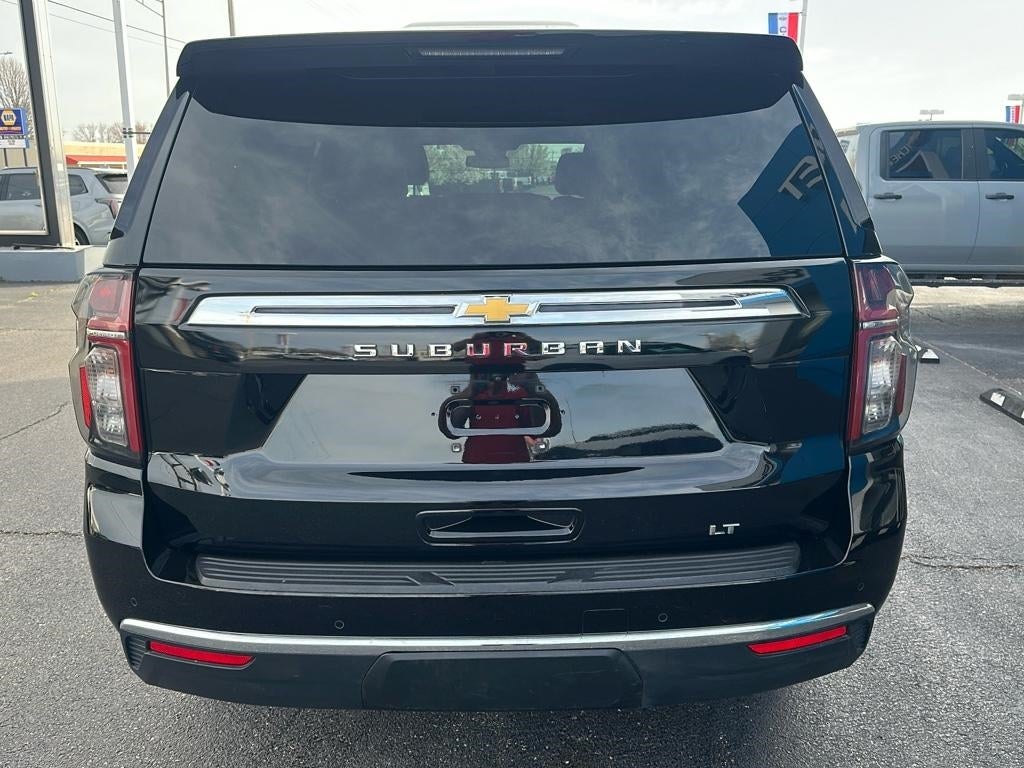 2023 Chevrolet Suburban LT