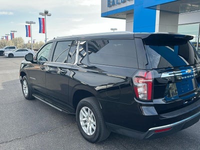 2023 Chevrolet Suburban LT