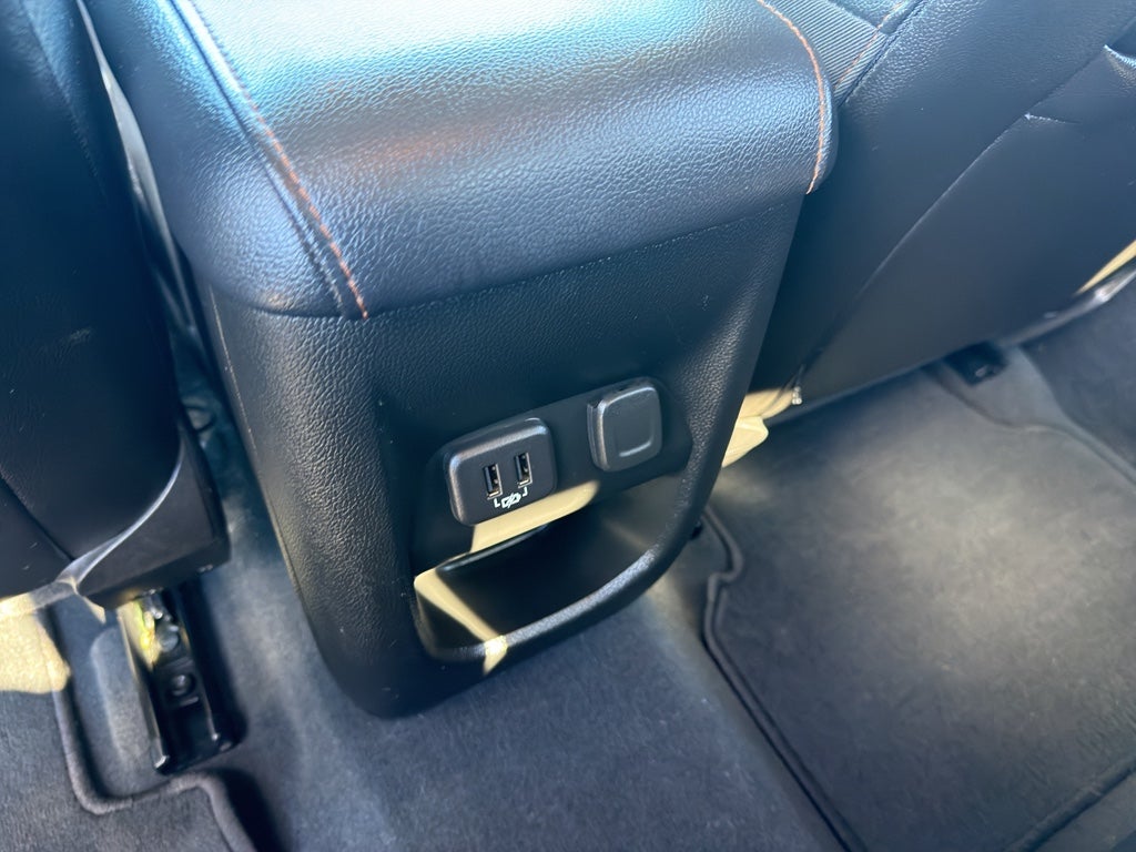 2022 GMC Canyon AT4 - Leather