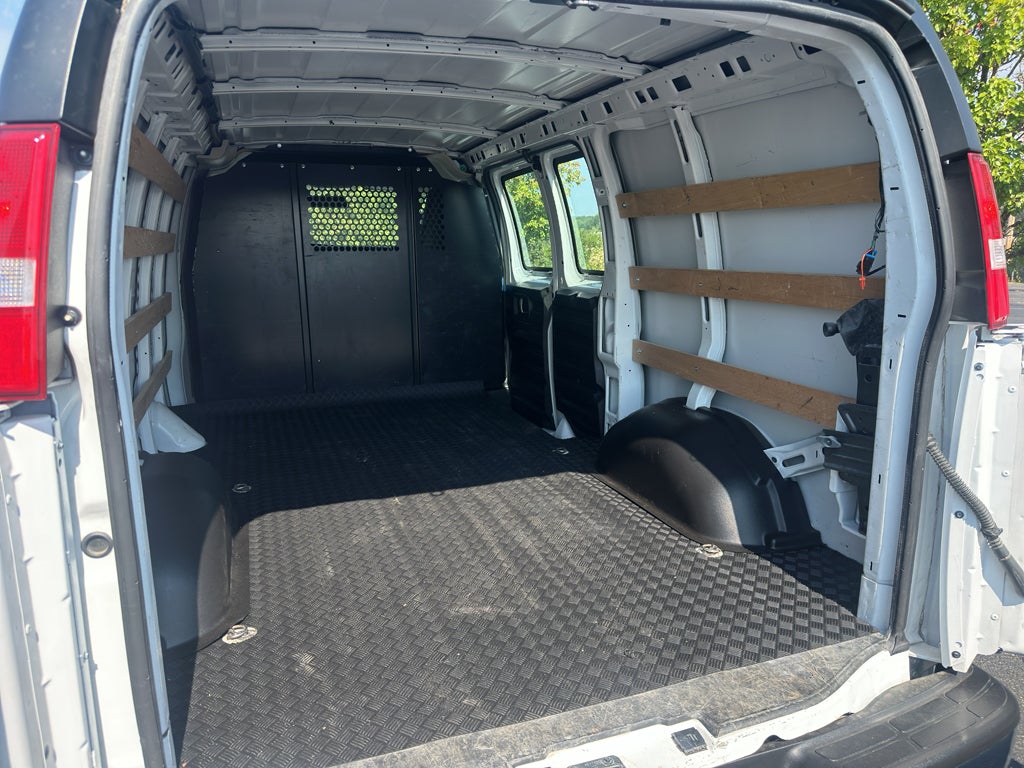 2023 GMC Savana Cargo 2500 Work Van