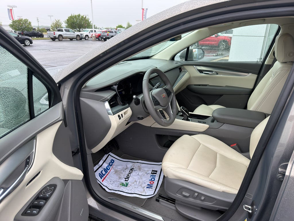 2018 Cadillac XT5 Luxury FWD
