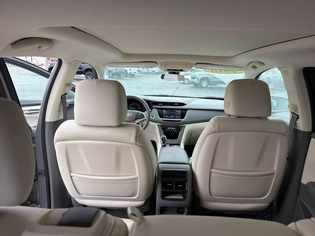 2018 Cadillac XT5 Luxury FWD