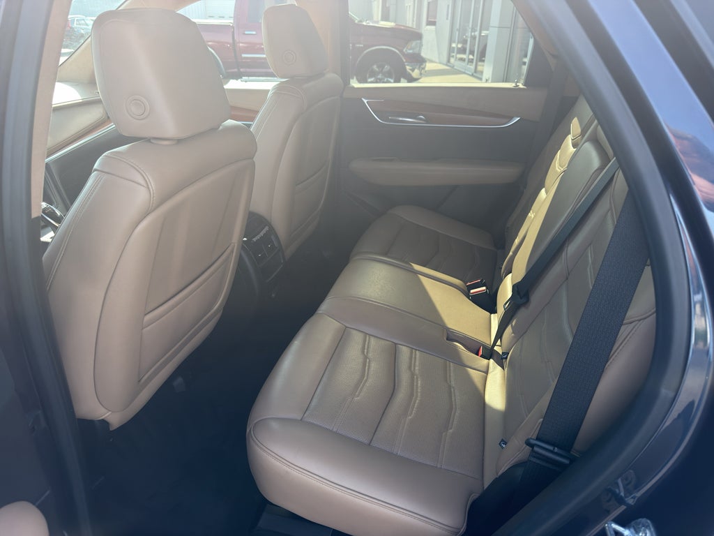 2019 Cadillac XT5 Platinum AWD