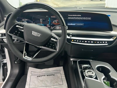 2025 Cadillac LYRIQ Luxury 2