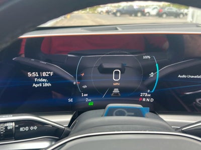 2025 Cadillac LYRIQ Luxury 2