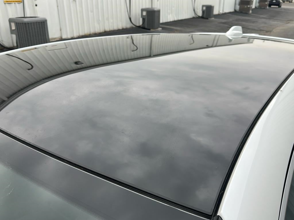 2025 Cadillac LYRIQ Luxury 2