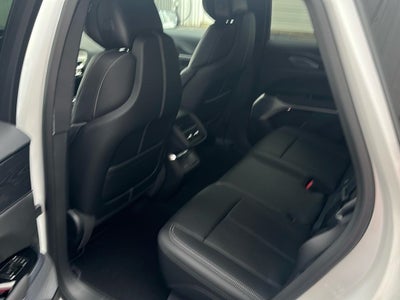 2025 Cadillac LYRIQ Luxury 2