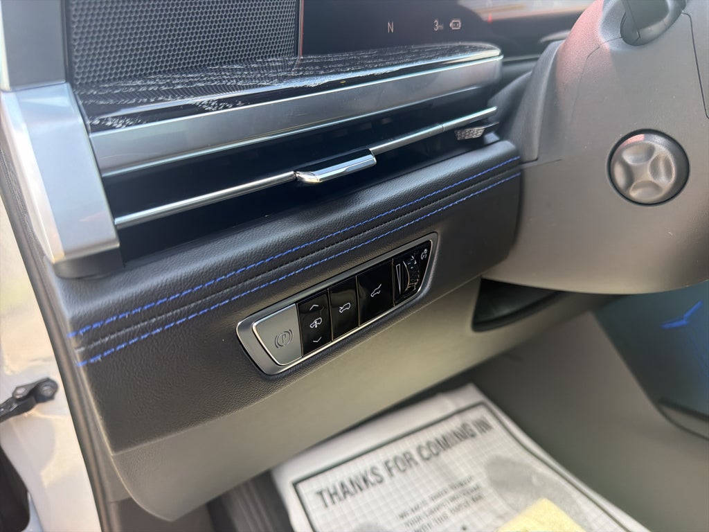 2026 Cadillac ESCALADE IQL Sport
