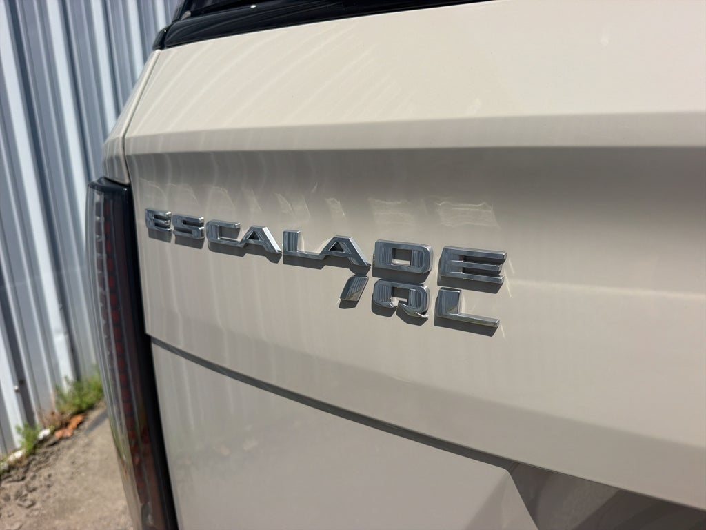 2026 Cadillac ESCALADE IQL Sport