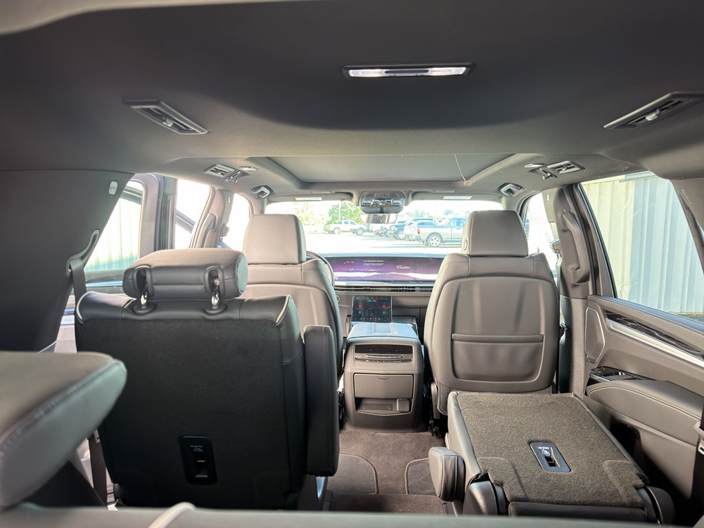 2026 Cadillac Escalade Sport - Photo 14