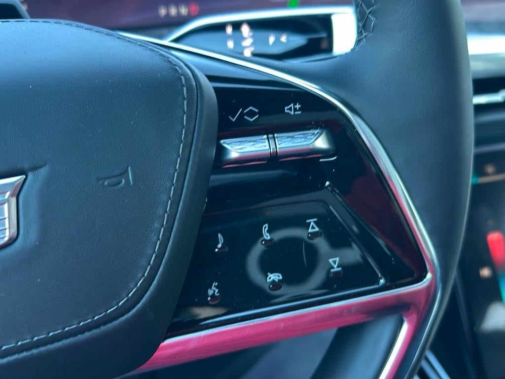 2025 Cadillac ESCALADE IQ Luxury 2