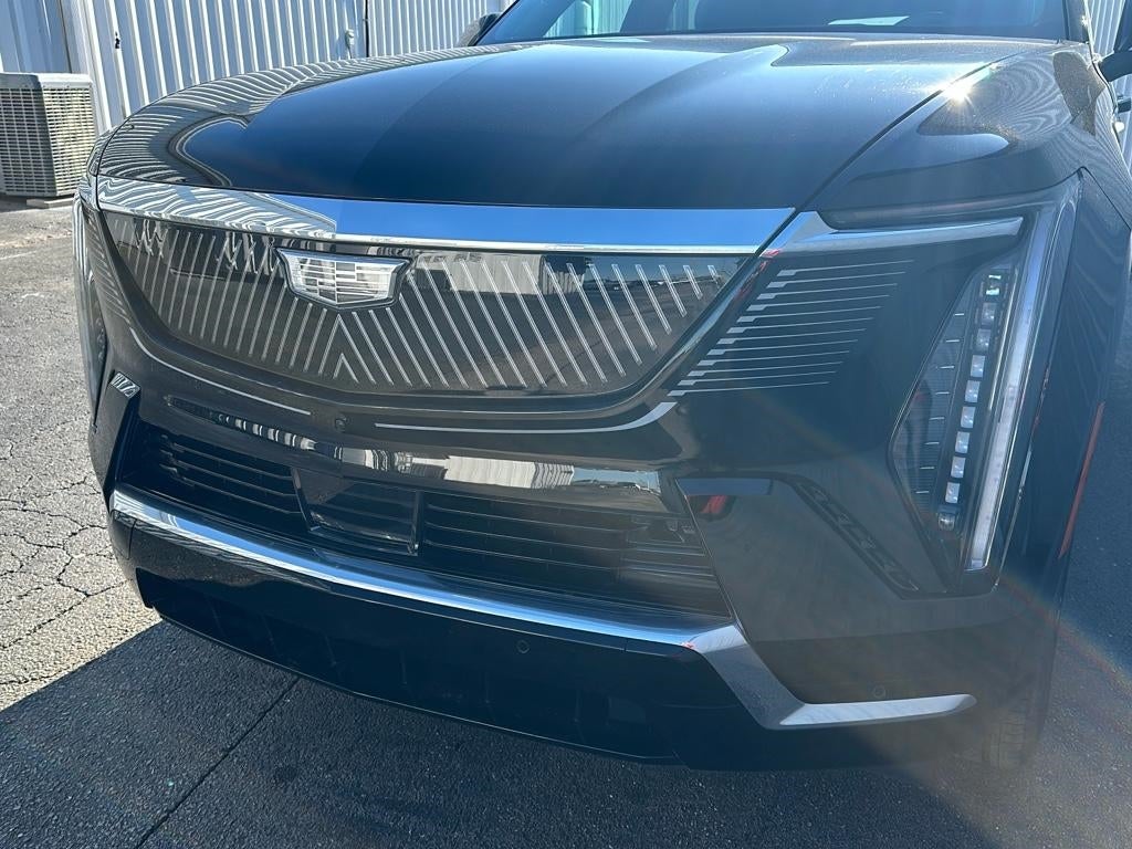 2025 Cadillac ESCALADE IQ Luxury 2