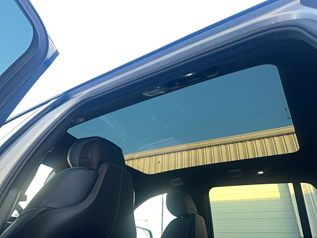 2025 Cadillac ESCALADE IQ Sport 2