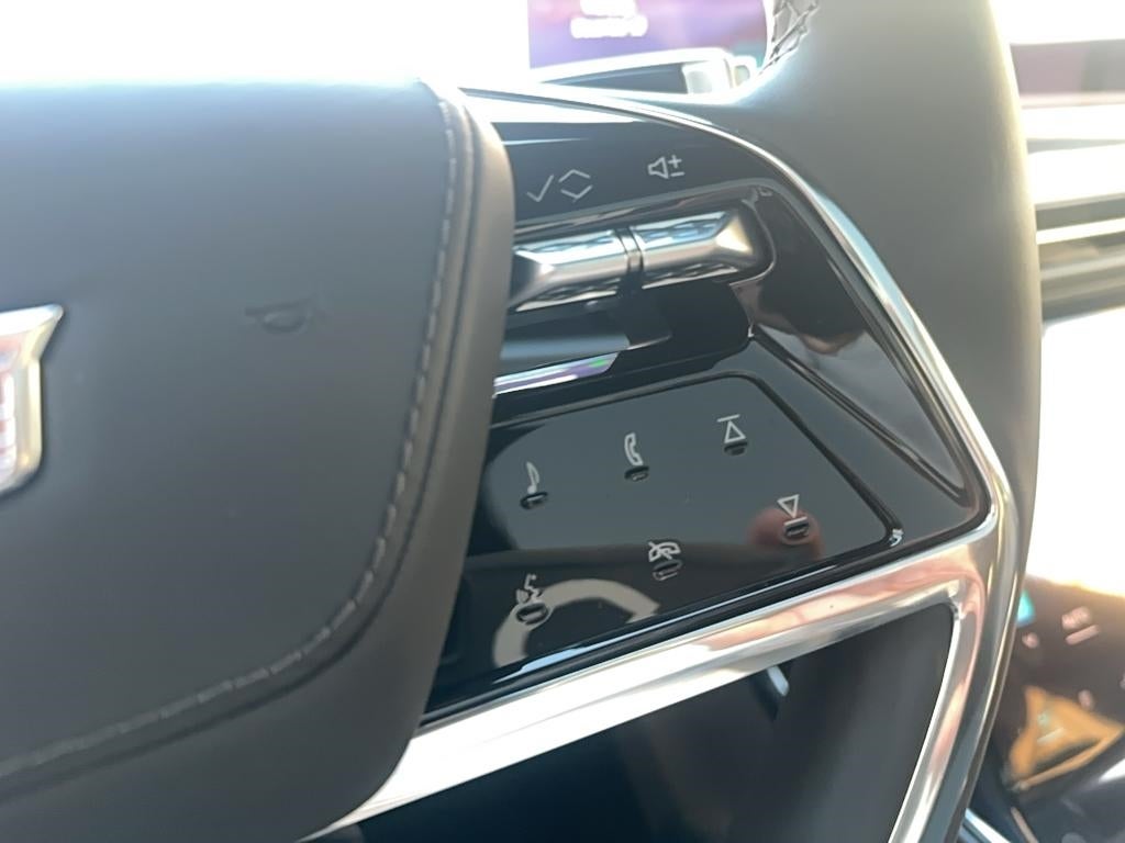 2025 Cadillac ESCALADE IQ Sport 2