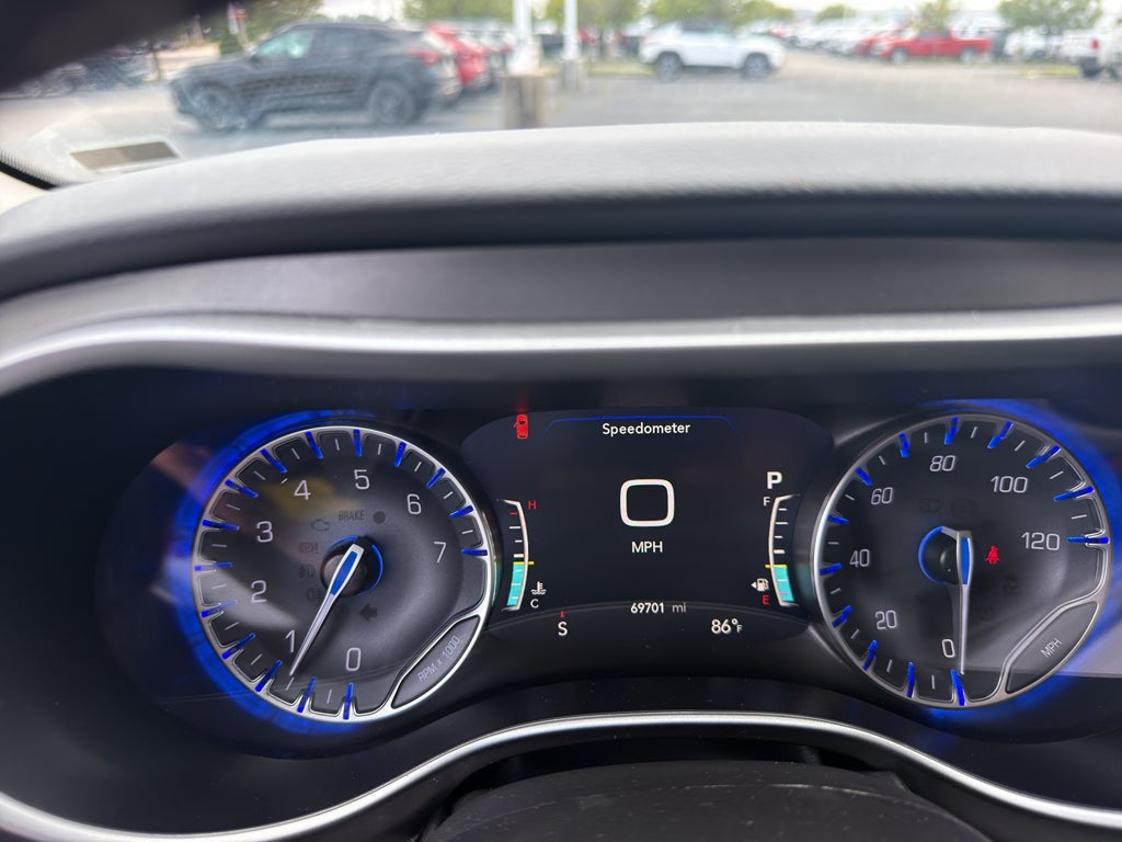 2024 Chrysler Pacifica Touring L