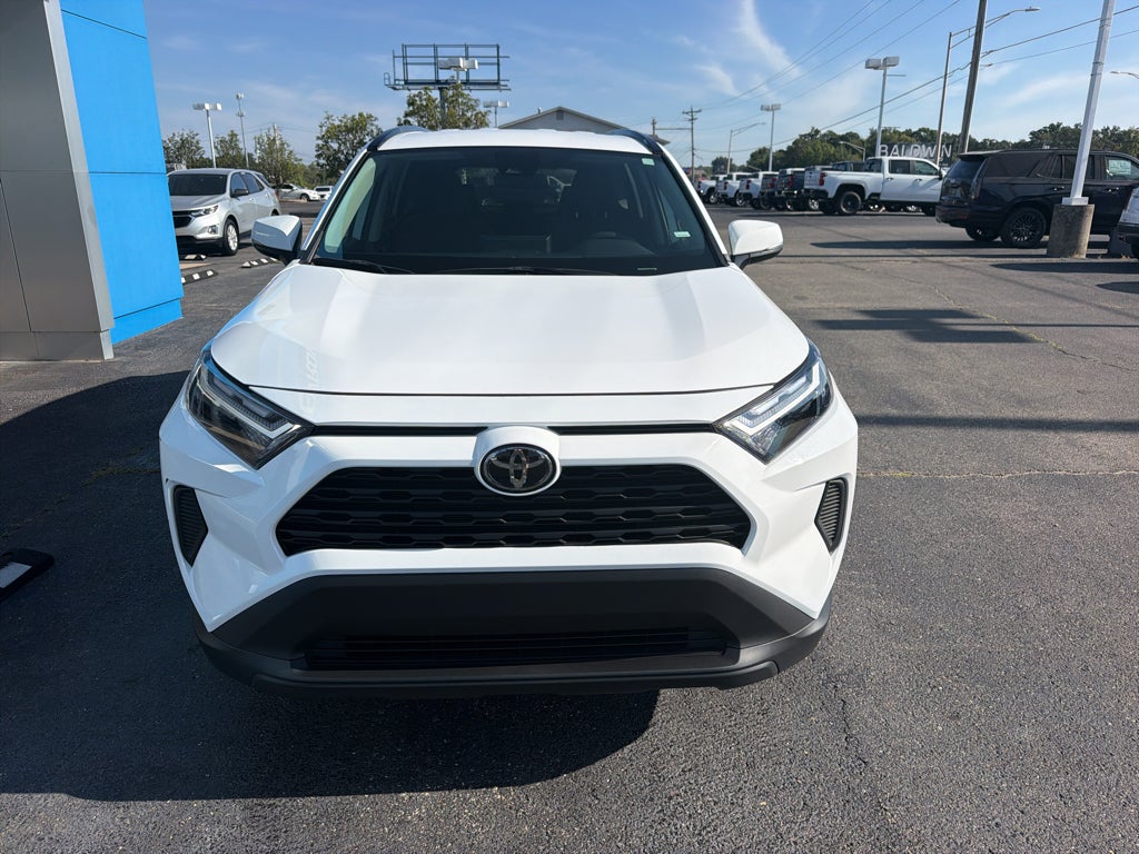 2025 Toyota RAV4 XLE