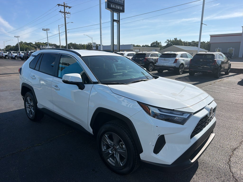 2025 Toyota RAV4 XLE