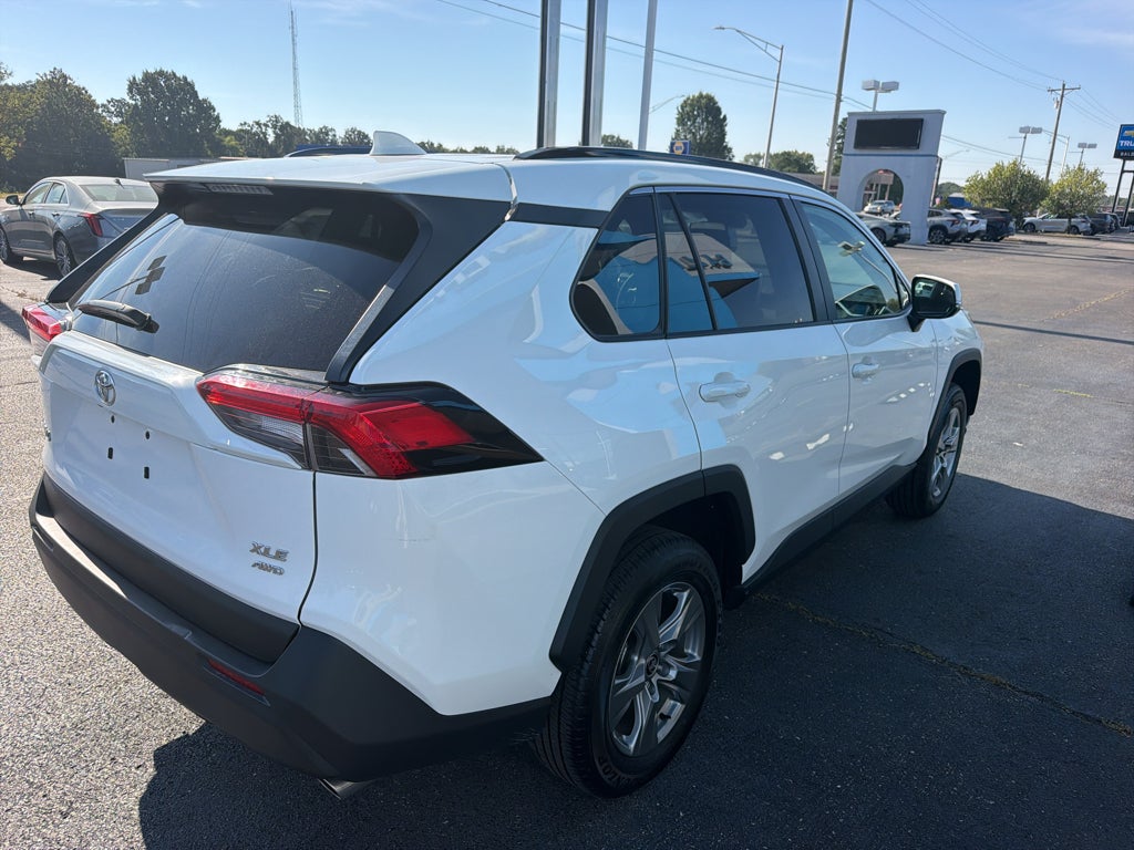 2025 Toyota RAV4 XLE