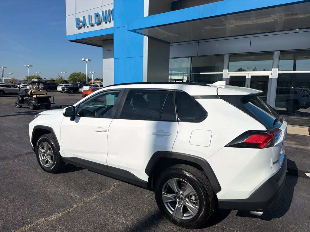 2025 Toyota RAV4 XLE