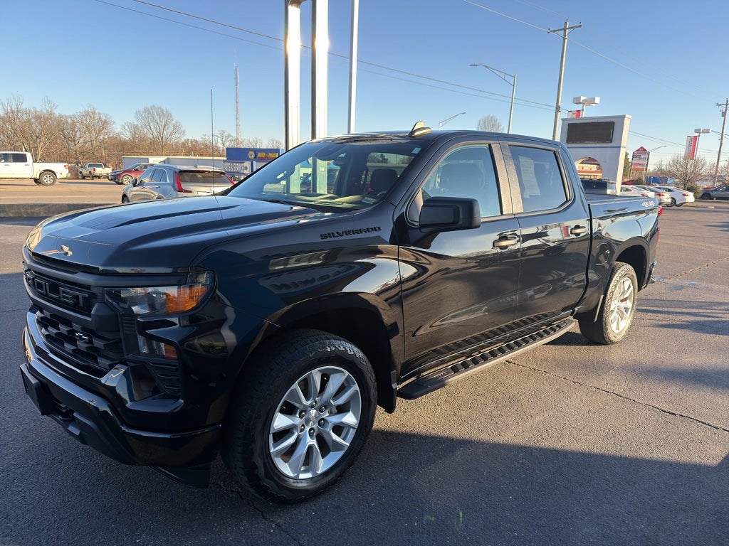 2022 Chevrolet Silverado 1500 Custom