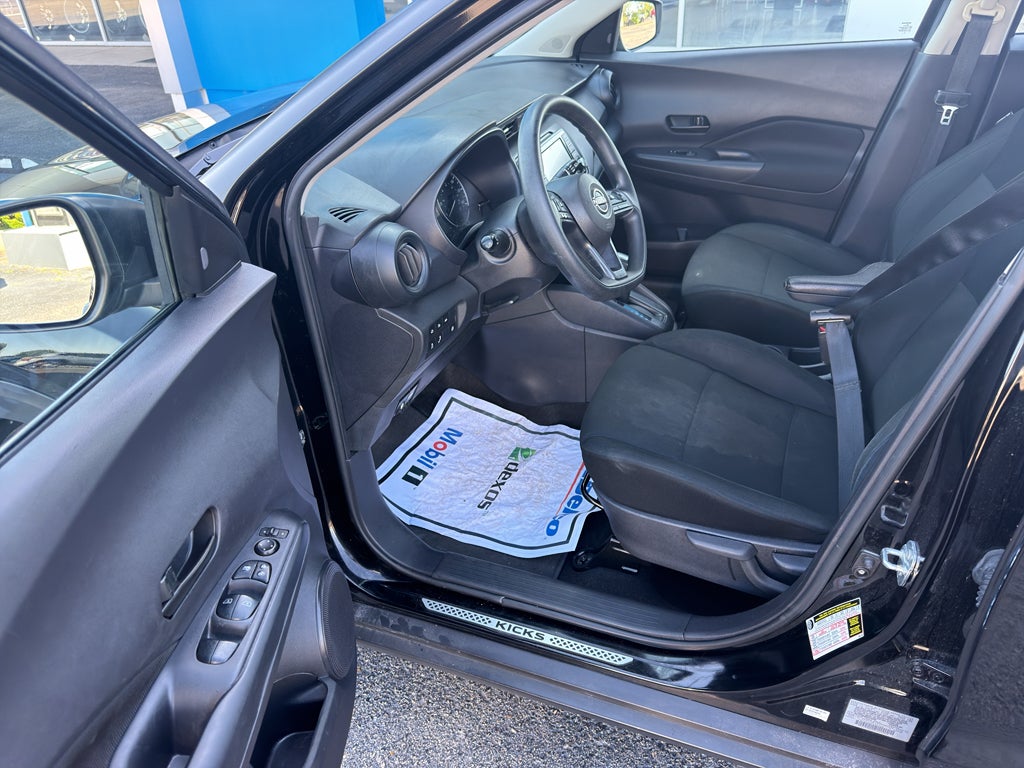 2024 Nissan Kicks S