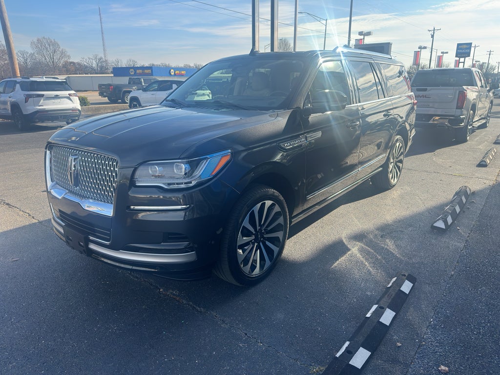 2022 Lincoln Navigator L Reserve