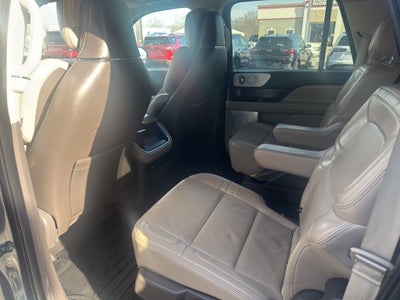2022 Lincoln Navigator L Reserve