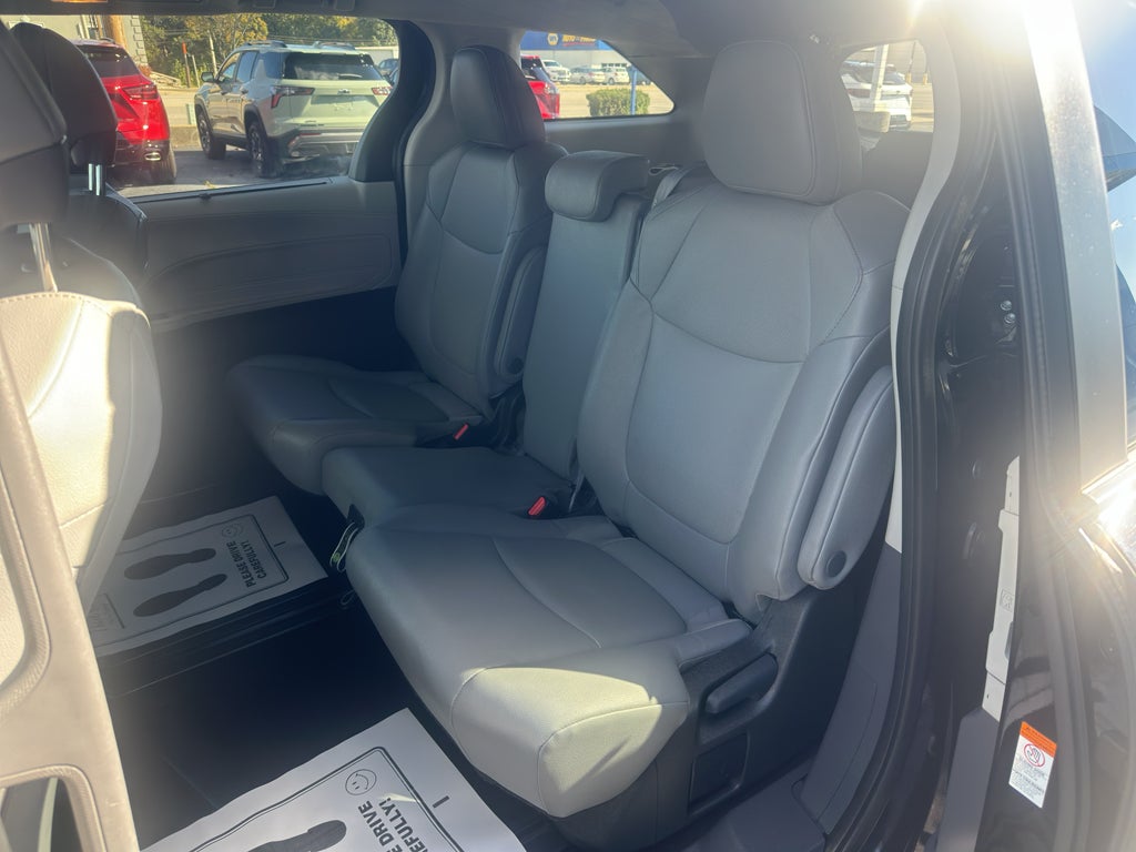 2024 Toyota Sienna XLE