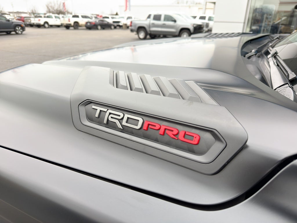 2024 Toyota Sequoia SR5