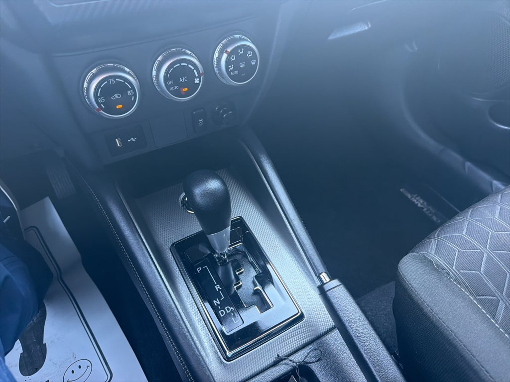 2024 Mitsubishi Outlander Sport S